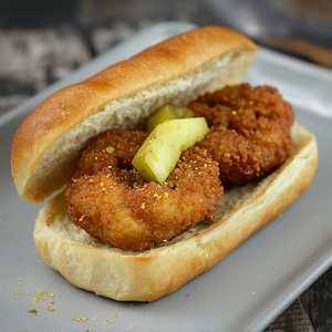 Nashville Hot Oyster Roll