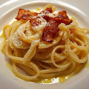 TAGLIOLINI ALLA CARBONARA
