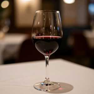 PINOT NOIR
