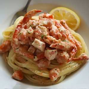 DUNGENESS CRAB BUCATINI