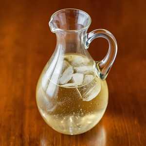 Franzia ~ Chardonnay, White Zinfandel (1/2 Liter)