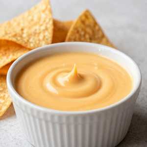 Chips & Queso (5 oz)
