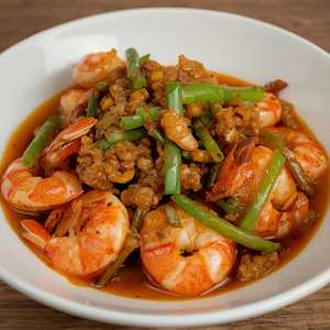 Pan-Fried Prawn in Spicy Minced Pork Sauce