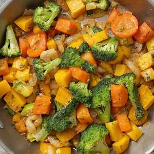 SEASONAL VEGETABLE