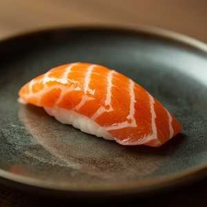 sake toro nigiri