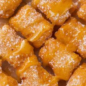 HONEY & POWDERED SUGAR