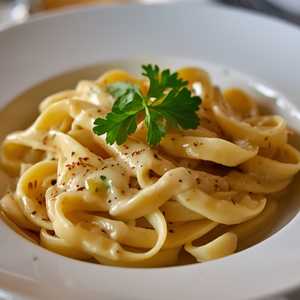 Garlic Cream Fettuccine