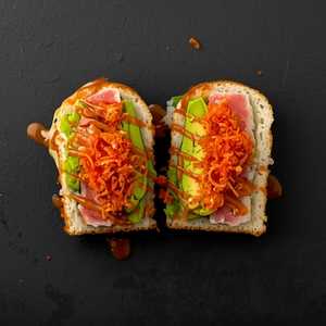 SPICY TUNA SANDO