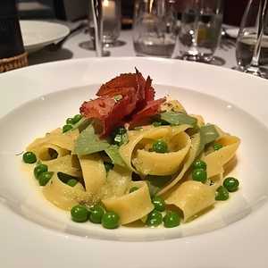 Paglia e Fieno alla Papalina