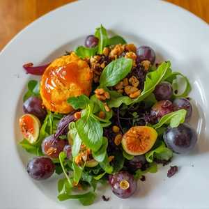 Pear & Goat Cheese Salad