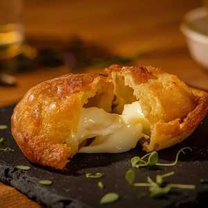 Tiesto Yuca Empanada