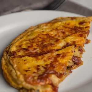 TORTILLA MADURO PAPA Y CEBOLLA