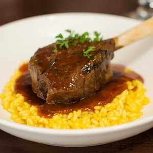 Ossobuco E Risotto Alla Milanese