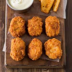 Basic Chicken Nuggets (6pc)