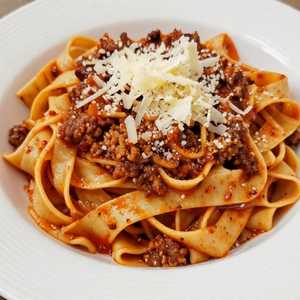 Fettuccine Bolognese
