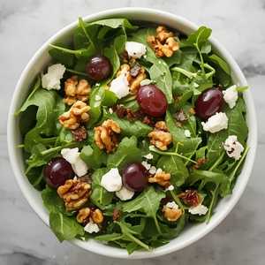 Insalata Di Arugula, Uva E Caprino