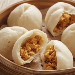 Steamed Chicken Buns