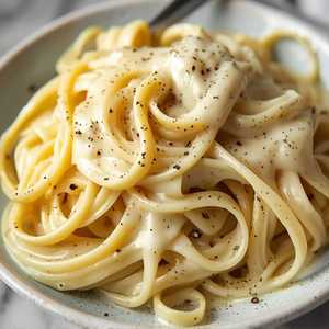 Fettuccine Alfredo
