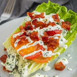 Classic Iceberg Salad
