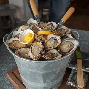 STEAMED OYSTER BUCKET