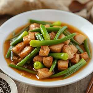 Green Chive With Salty Fish And Chicken 咸鱼鸡粒韭菜花