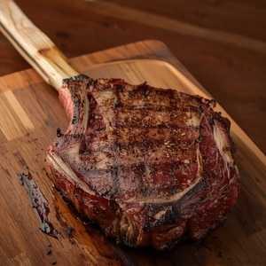 Dry-Aged Tomahawk Ancho (Ribeye)