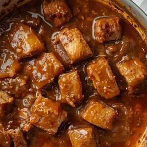 Pan Fried Cube Steak with Brown Onion Gravy