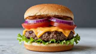 1/2 Pound Cheeseburger