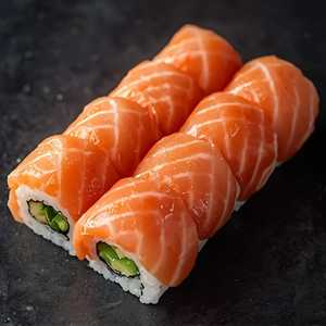 Hamachi Roll
