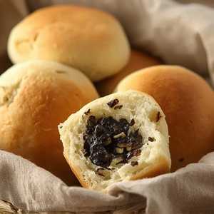 HOUSE BAKED ROLLS