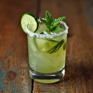 Skinny Cucumber Margarita