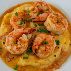 Mama B's Famous Shrimp & Grits