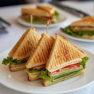 THE SETAI CLUB SANDWICH