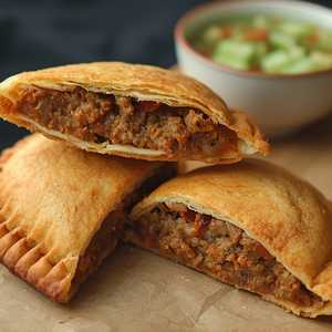 Roti Mataba Curry Beef & Lamb Hand Pie