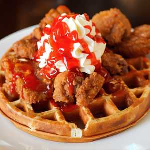 Waffle with Topping & 6 Pc. Wings