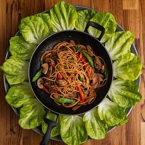 PEPPER STEAK LETTUCE WRAPS
