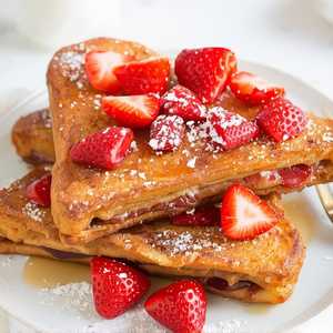 Berry Stuffed French Toast®