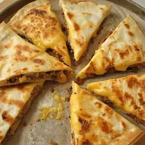 Carne Molida Quesadilla
