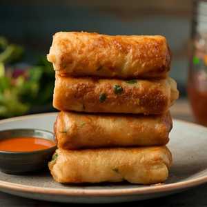 Crispy Egg Rolls w/ Veggie & Veggie (4pcs)
