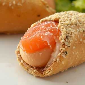 Smoked King Salmon Cannoli
