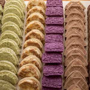 Mochi Waffle Mixed (Matcha/Ube/Chocolate)