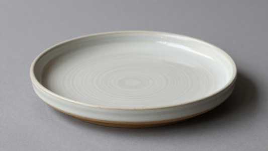 Round Footed Plate