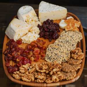 ARTISAN CHEESE PLATE