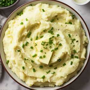 Family Style Garlic Mashed Potatoes