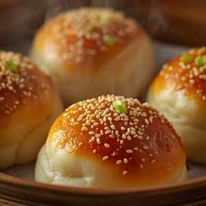 Pan Fried Vegetable And Pork Bun 东菜生煎包