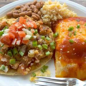 No. 4 Tostada y Enchilada