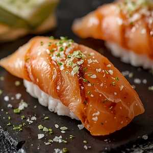 HAMACHI TORO NIGIRI