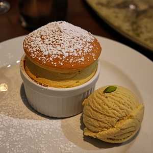 PISTACHIO SOUFFLÉ