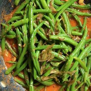 Pad Prik Khing With Chicken