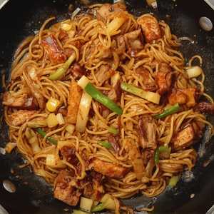 Shanghai Style (Pork & Veggie) Chow Mein